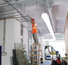 <b>優浮空間吊頂裝電線-施工現場</b>