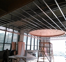 萊斯特酒店裝修吊頂-施工現場