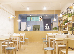 一碗湘粉餐廳裝修案例