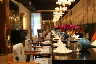 <strong>越食越點餐廳裝修案例</strong>